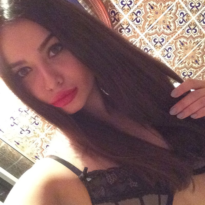Воплотим все твои фантазии в реальность! 💋 Живу в самой прекрасной и страстной Москве. Со мной ты окунешься в мир раскрепощенной страсти и нежности. У меня есть большой опыт и я готова подарить тебе часы наслаждения. 🌟 Проведем вместе время, полное эмоций и сексуального блаженства. Умею исполнять различные роли, могу быть нежной кошечкой или страстной хищницей, реализовать любые твои желания. Посмотри мои фото, и ты поймешь, что со мной любой мечты становятся реальностью. 📷 Отзывы о моих услугах говорят сами за себя – я развлеку тебя до тех пор, пока ты не достигнешь совершенства. 💥 Ты заслуживаешь только лучшего, поэтому не упусти возможность побаловать себя беззаботным удовольствием в компании замечательной девушки. Жду твоего звонка, чтобы сделать Москву еще ярче и горячей! 🔥 Инна